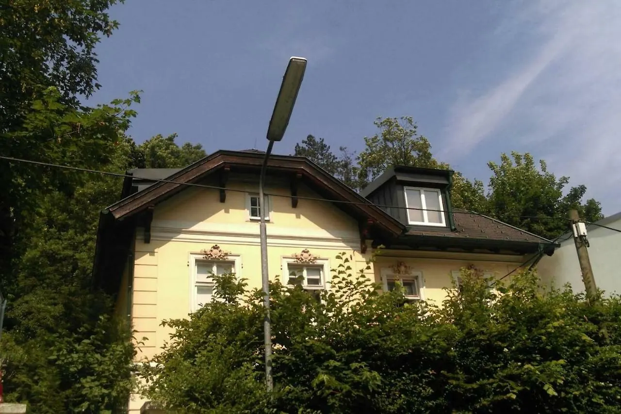Ruhige, Grosse Ferienwohnung Am Muehlberg, Stadtrand Vienna